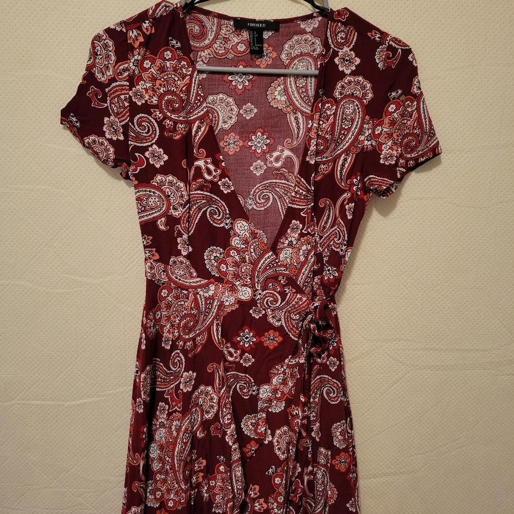 Forever 21 Red Paisley Dress